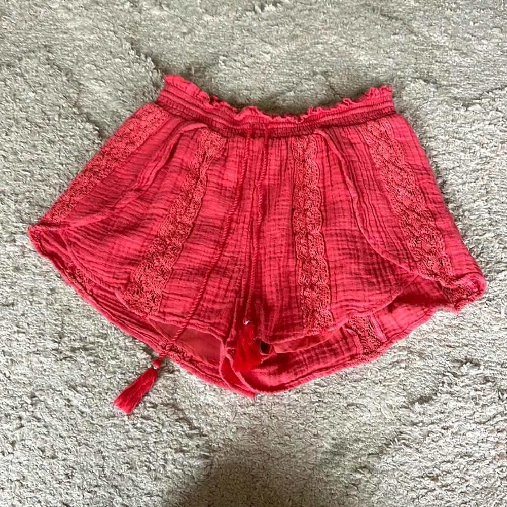American eagle flowy shorts
